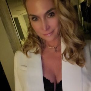 Meet your Posher, Candy